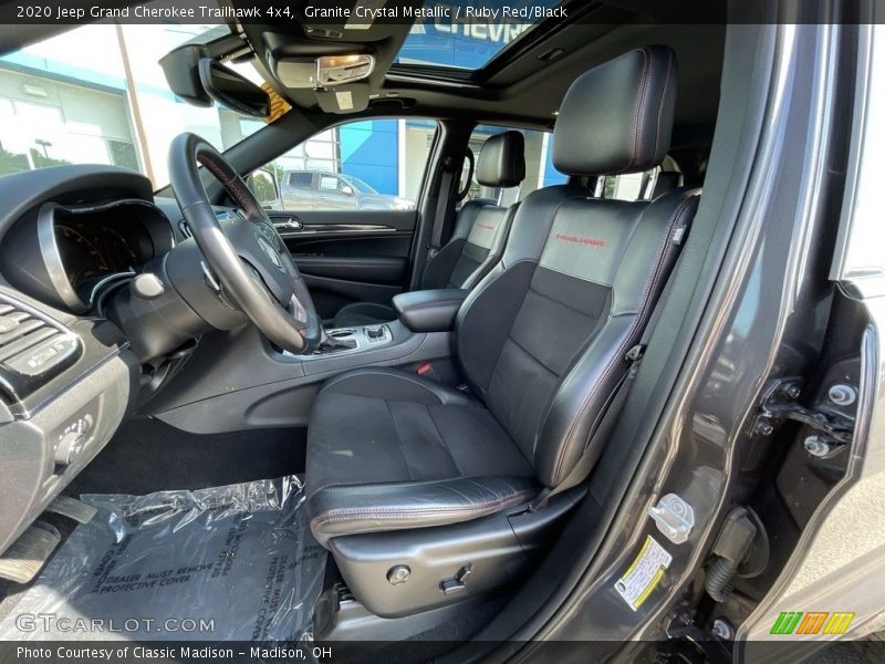 Granite Crystal Metallic / Ruby Red/Black 2020 Jeep Grand Cherokee Trailhawk 4x4