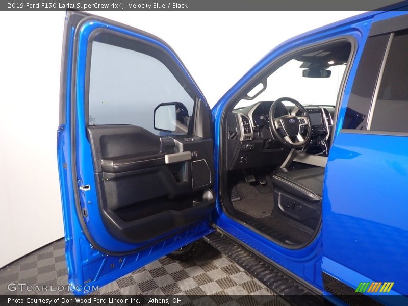 Velocity Blue / Black 2019 Ford F150 Lariat SuperCrew 4x4