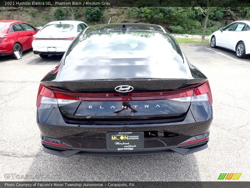 Phantom Black / Medium Gray 2021 Hyundai Elantra SEL
