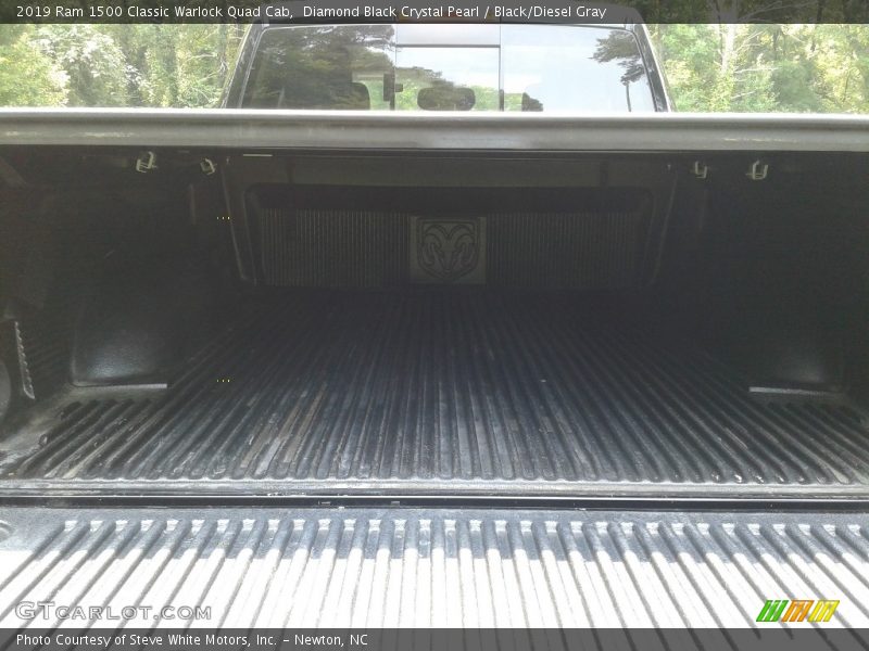 Diamond Black Crystal Pearl / Black/Diesel Gray 2019 Ram 1500 Classic Warlock Quad Cab
