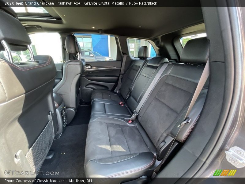 Granite Crystal Metallic / Ruby Red/Black 2020 Jeep Grand Cherokee Trailhawk 4x4