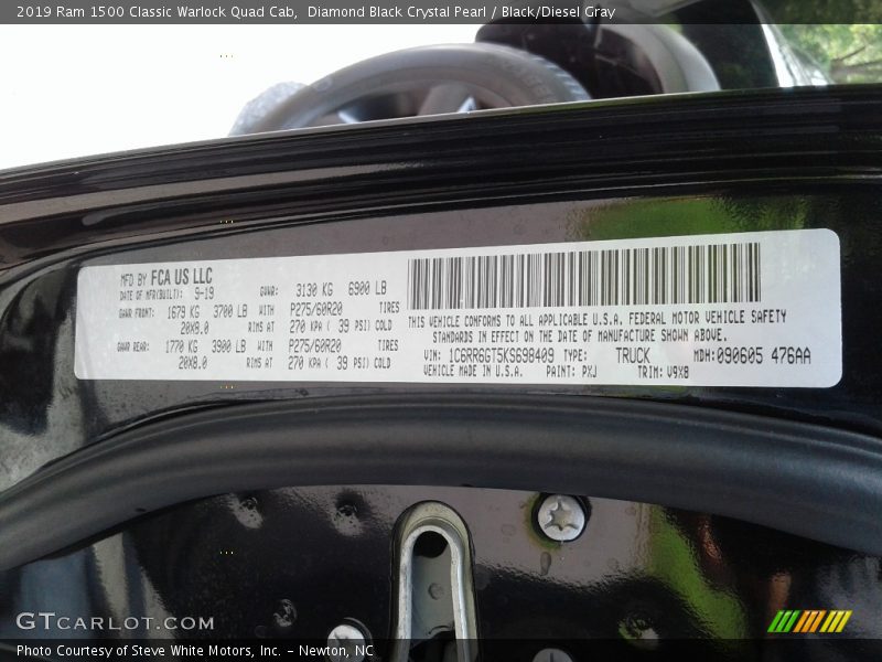Diamond Black Crystal Pearl / Black/Diesel Gray 2019 Ram 1500 Classic Warlock Quad Cab