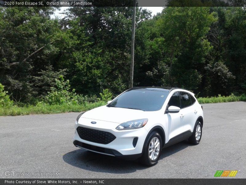 Oxford White / Sandstone 2020 Ford Escape SE