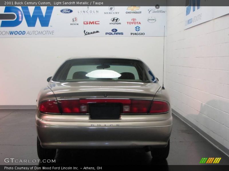 Light Sandrift Metallic / Taupe 2001 Buick Century Custom