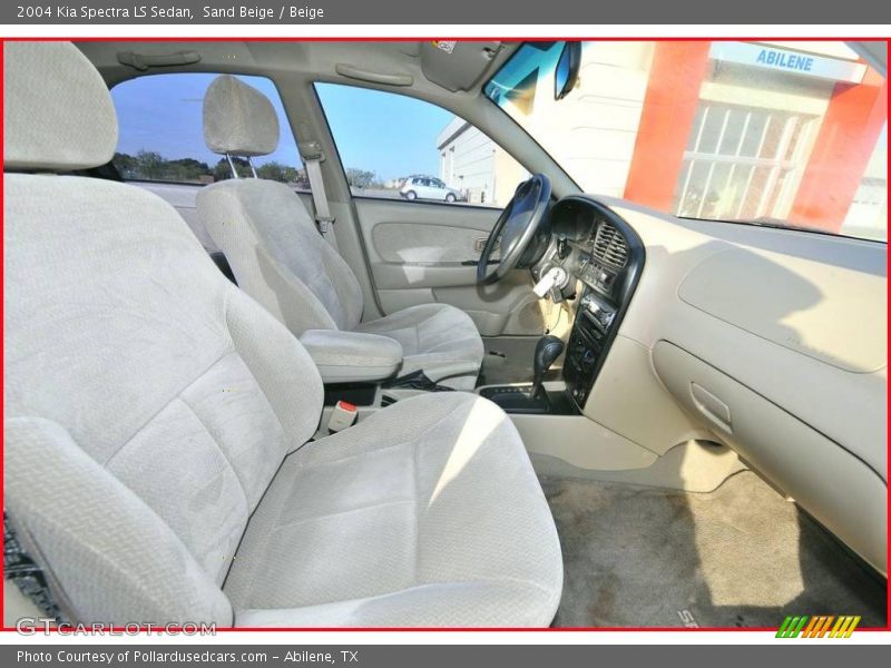 Sand Beige / Beige 2004 Kia Spectra LS Sedan