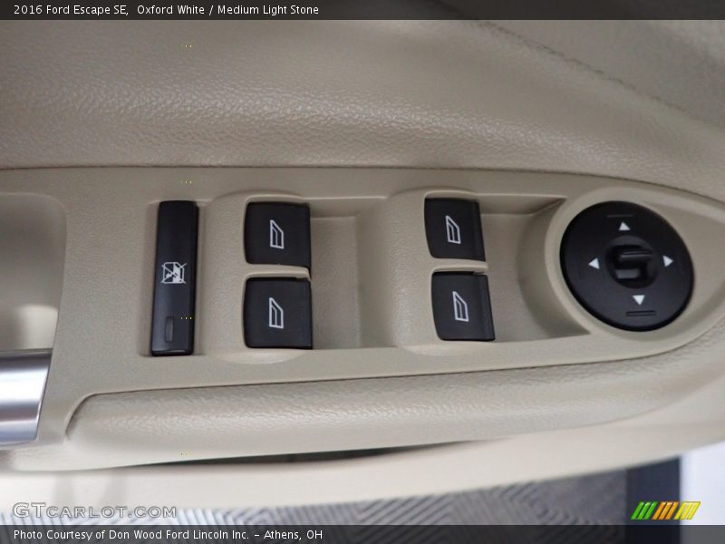 Oxford White / Medium Light Stone 2016 Ford Escape SE