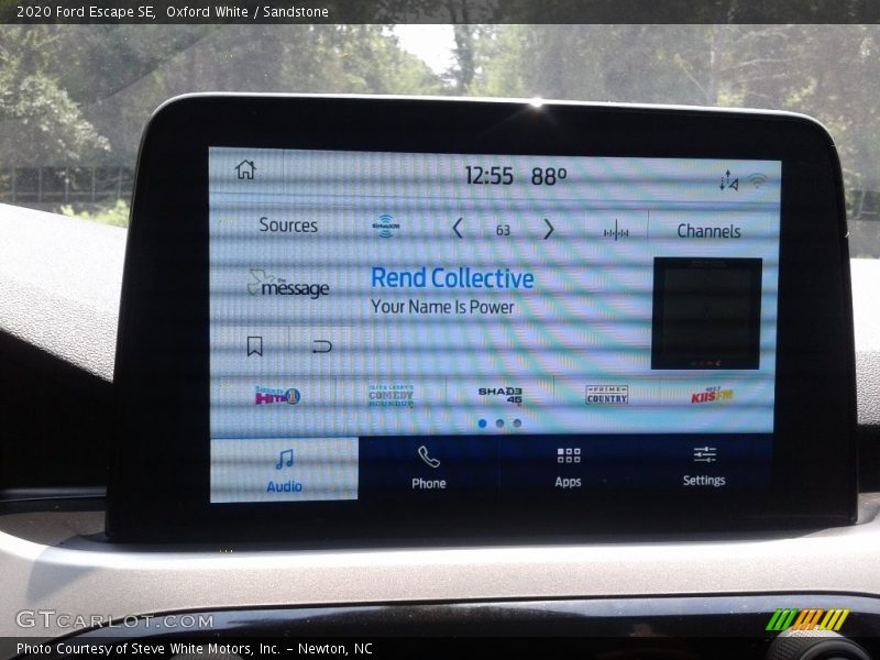 Oxford White / Sandstone 2020 Ford Escape SE