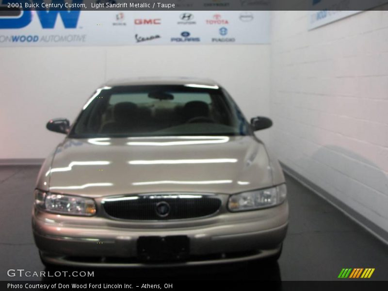 Light Sandrift Metallic / Taupe 2001 Buick Century Custom