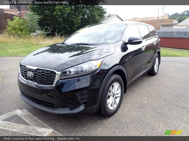 Ebony Black / Satin Black 2019 Kia Sorento LX