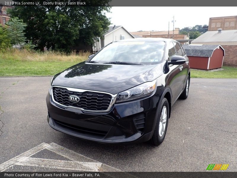Ebony Black / Satin Black 2019 Kia Sorento LX