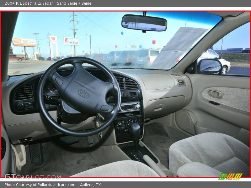 Sand Beige / Beige 2004 Kia Spectra LS Sedan