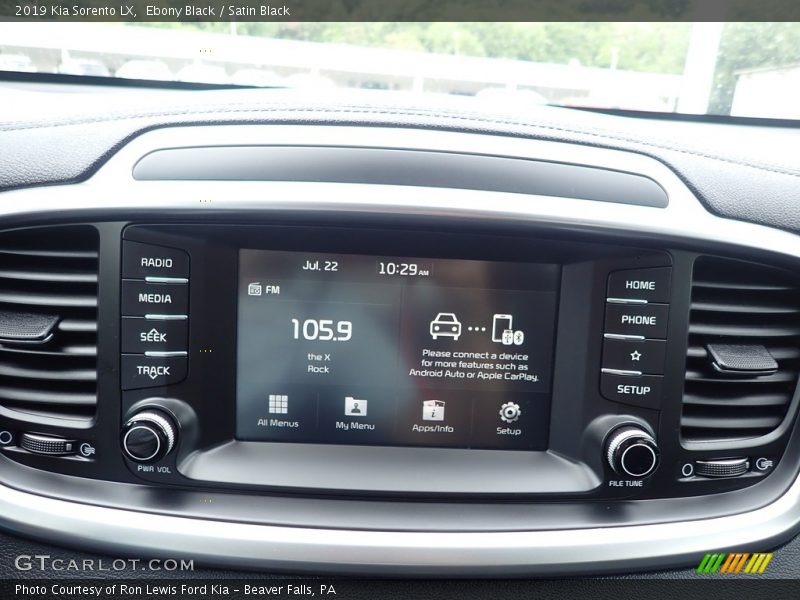 Ebony Black / Satin Black 2019 Kia Sorento LX