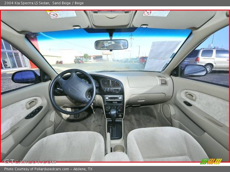 Sand Beige / Beige 2004 Kia Spectra LS Sedan