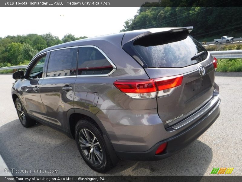 Predawn Gray Mica / Ash 2019 Toyota Highlander LE AWD