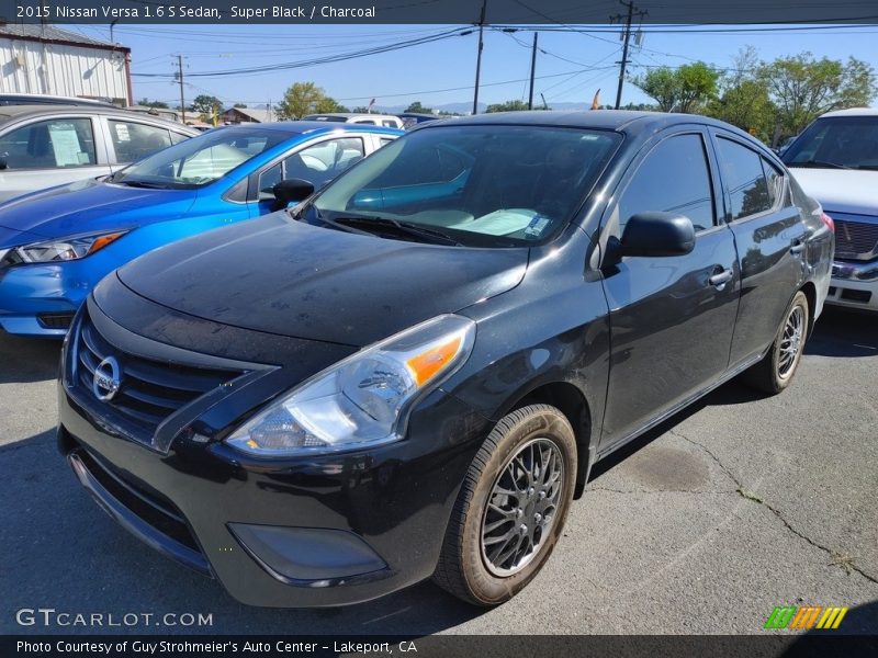 Super Black / Charcoal 2015 Nissan Versa 1.6 S Sedan