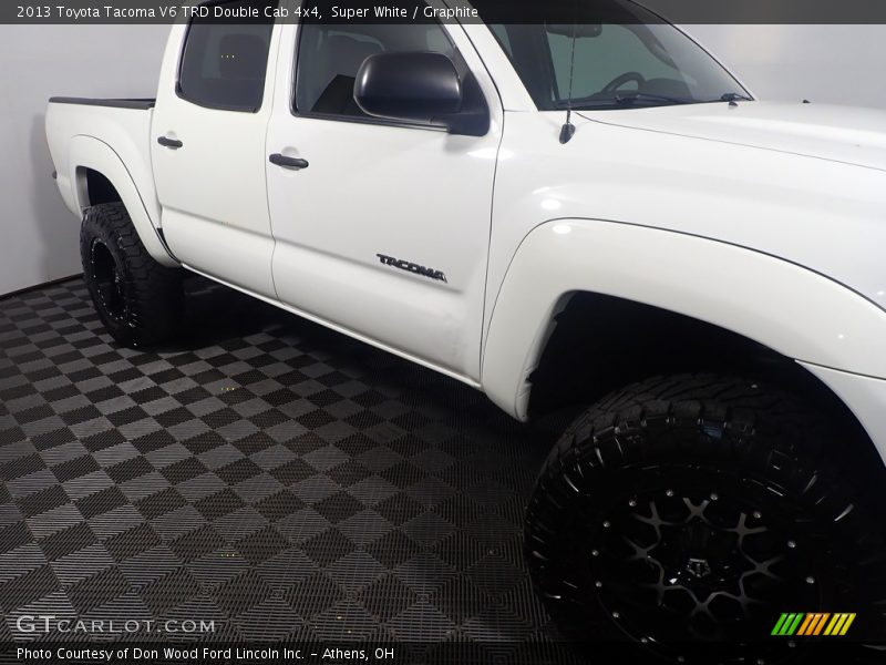 Super White / Graphite 2013 Toyota Tacoma V6 TRD Double Cab 4x4