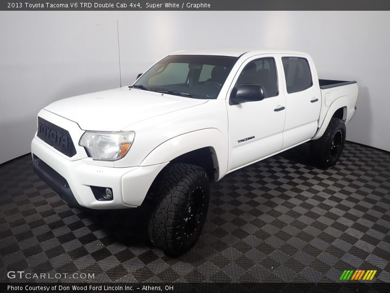 Super White / Graphite 2013 Toyota Tacoma V6 TRD Double Cab 4x4