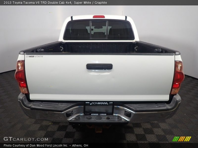 Super White / Graphite 2013 Toyota Tacoma V6 TRD Double Cab 4x4