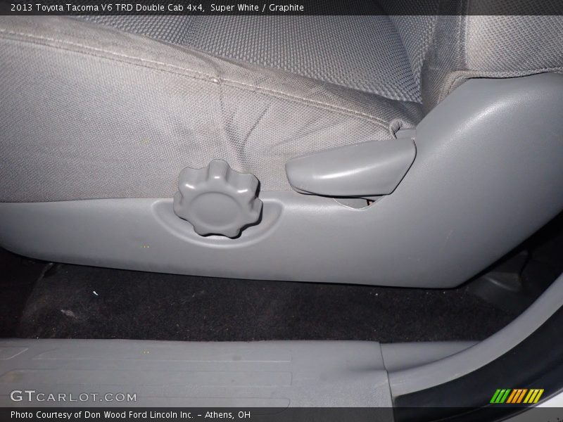Super White / Graphite 2013 Toyota Tacoma V6 TRD Double Cab 4x4