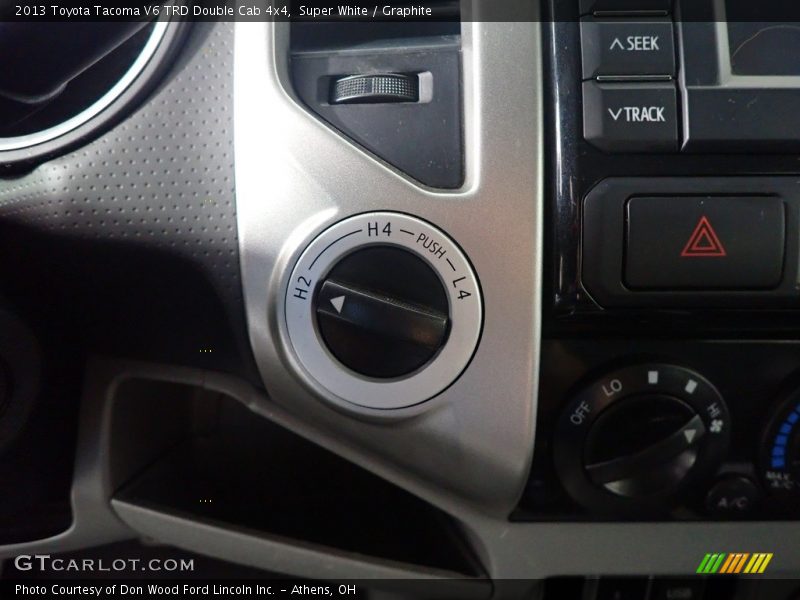 Super White / Graphite 2013 Toyota Tacoma V6 TRD Double Cab 4x4