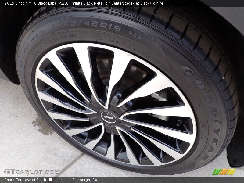 Infinite Black Metallic / Centerstage-Jet Black/Foxfire 2019 Lincoln MKC Black Label AWD