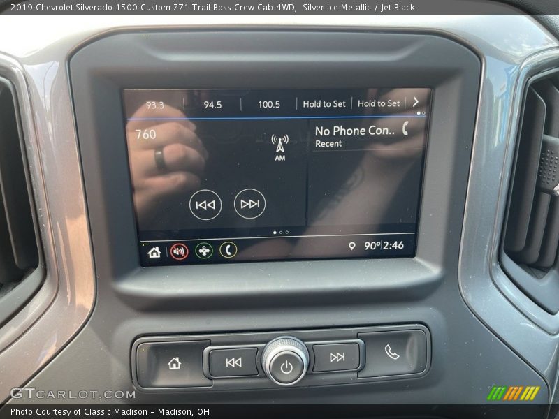 Silver Ice Metallic / Jet Black 2019 Chevrolet Silverado 1500 Custom Z71 Trail Boss Crew Cab 4WD