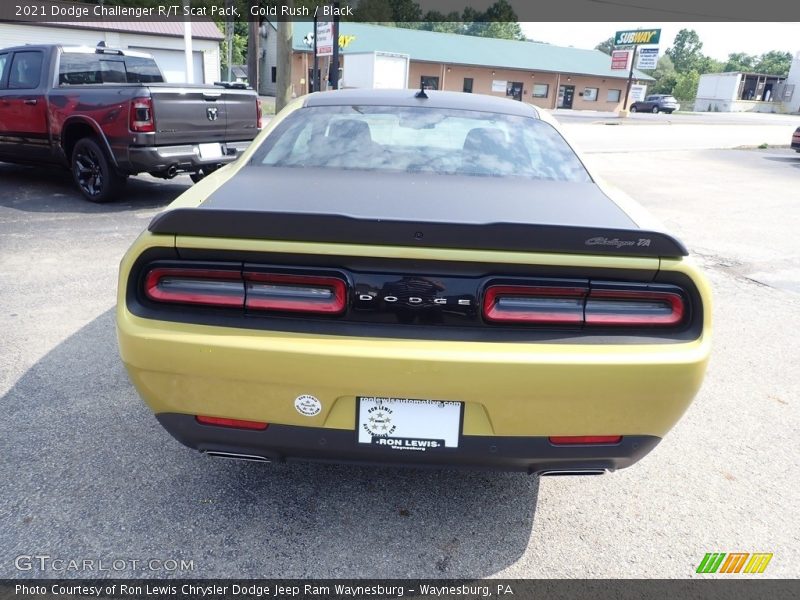 Gold Rush / Black 2021 Dodge Challenger R/T Scat Pack