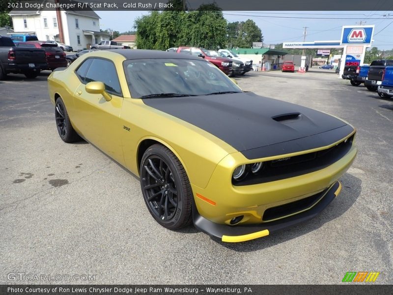 Front 3/4 View of 2021 Challenger R/T Scat Pack