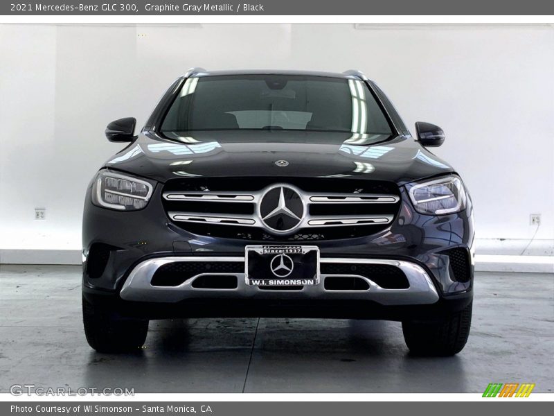 Graphite Gray Metallic / Black 2021 Mercedes-Benz GLC 300