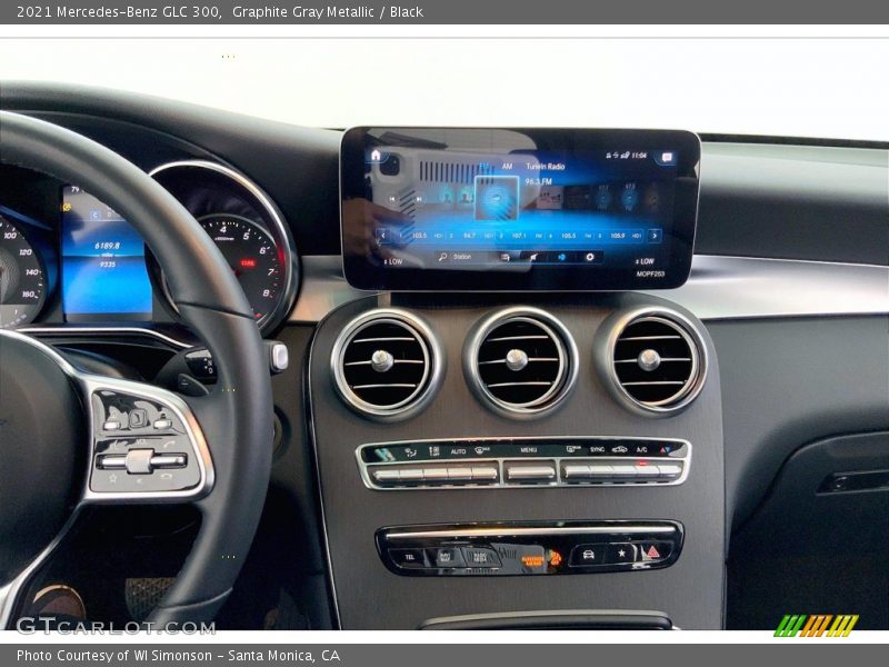 Graphite Gray Metallic / Black 2021 Mercedes-Benz GLC 300
