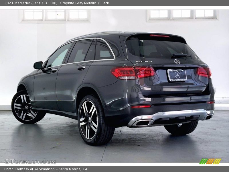 Graphite Gray Metallic / Black 2021 Mercedes-Benz GLC 300