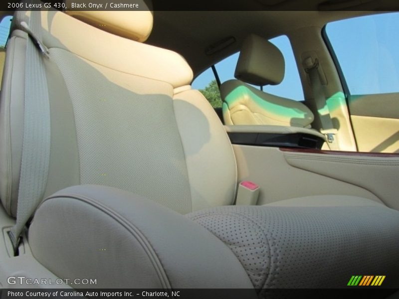 Black Onyx / Cashmere 2006 Lexus GS 430