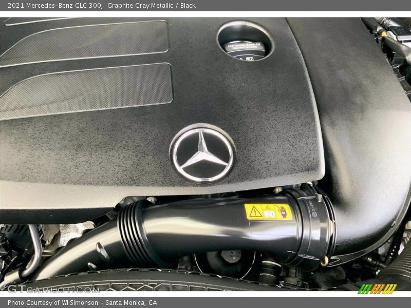 Graphite Gray Metallic / Black 2021 Mercedes-Benz GLC 300