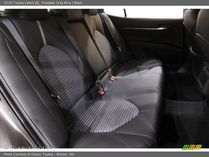 Predawn Gray Mica / Black 2018 Toyota Camry SE