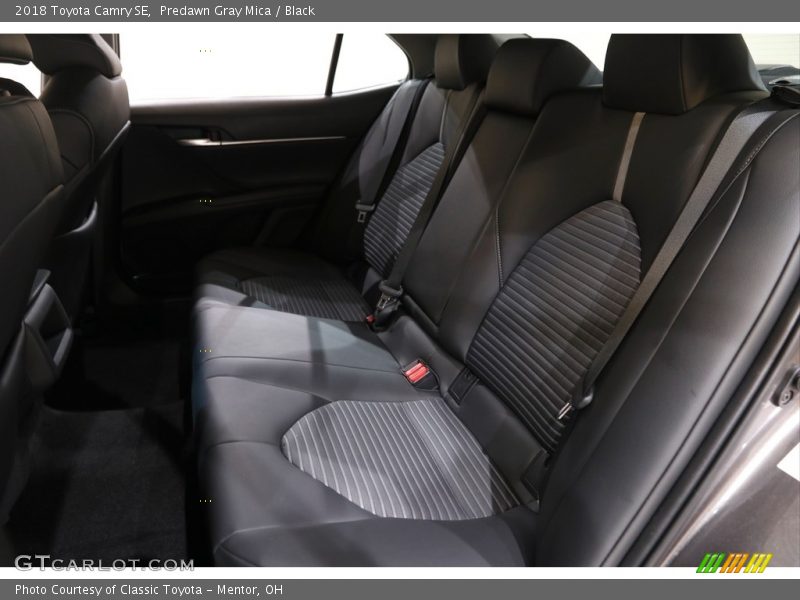 Predawn Gray Mica / Black 2018 Toyota Camry SE