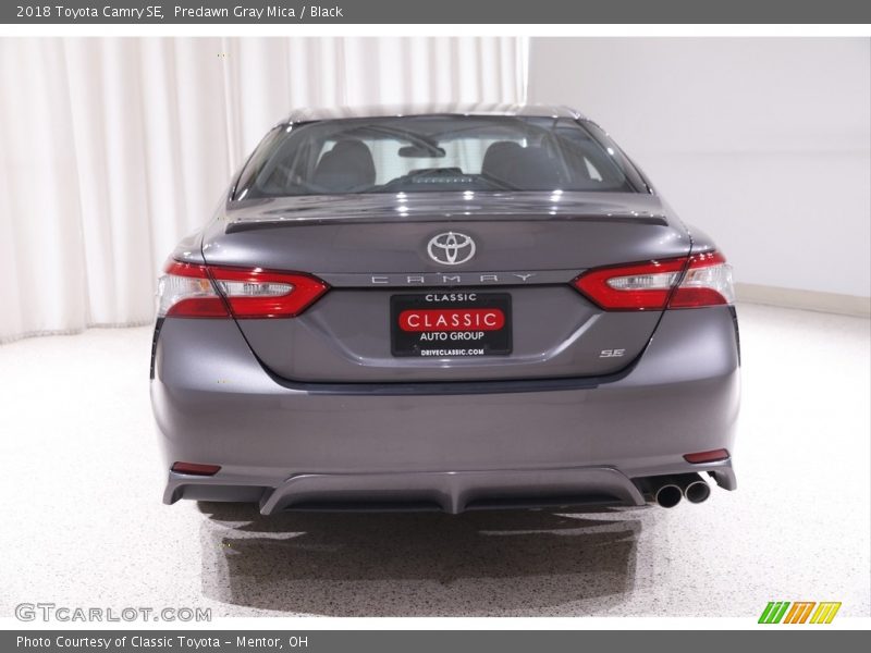 Predawn Gray Mica / Black 2018 Toyota Camry SE