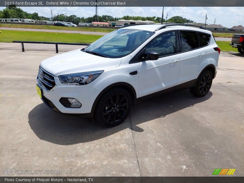 Oxford White / Chromite Gray/Charcoal Black 2019 Ford Escape SE