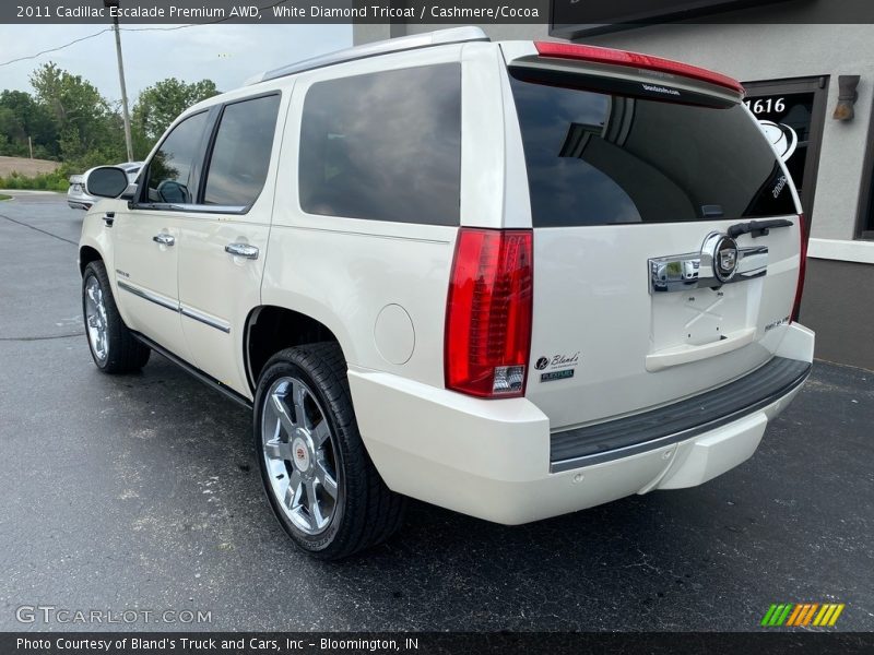 White Diamond Tricoat / Cashmere/Cocoa 2011 Cadillac Escalade Premium AWD