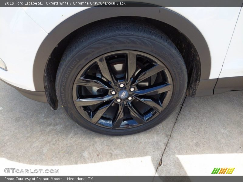Oxford White / Chromite Gray/Charcoal Black 2019 Ford Escape SE