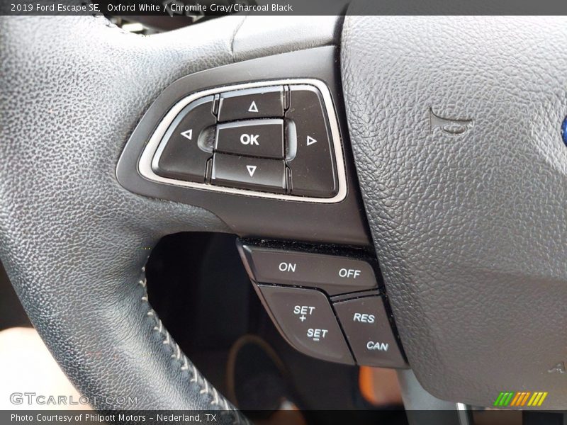 Oxford White / Chromite Gray/Charcoal Black 2019 Ford Escape SE