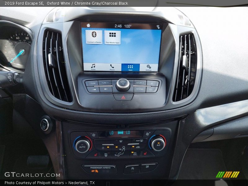 Oxford White / Chromite Gray/Charcoal Black 2019 Ford Escape SE