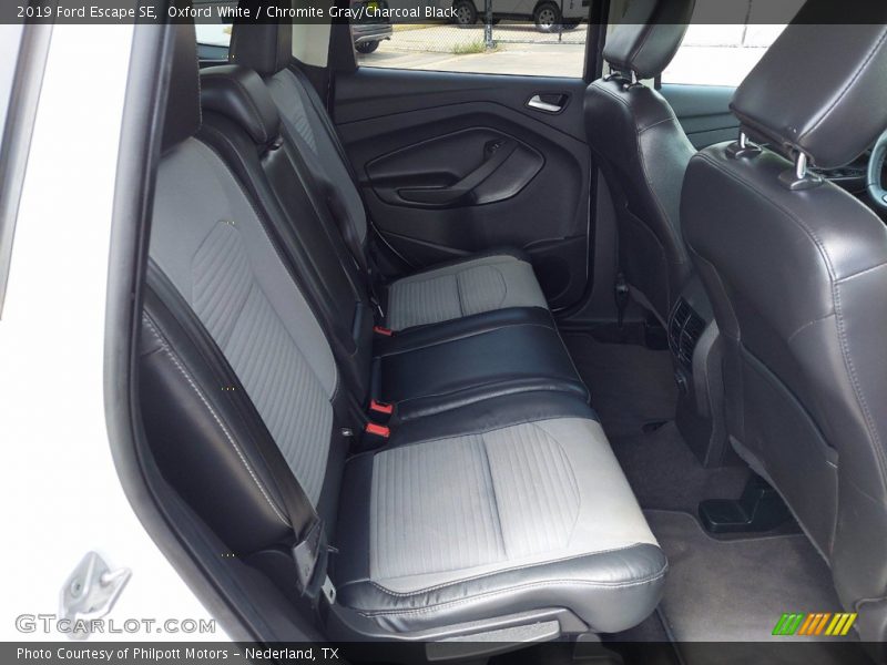 Oxford White / Chromite Gray/Charcoal Black 2019 Ford Escape SE