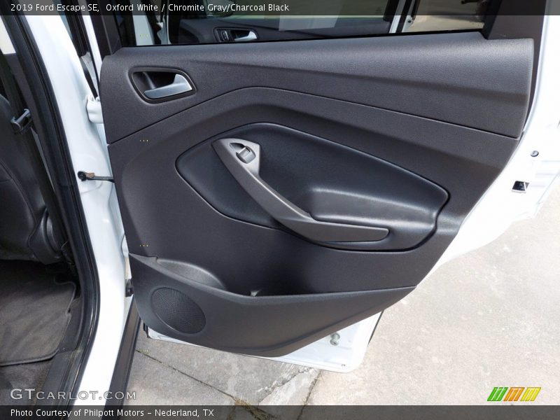 Oxford White / Chromite Gray/Charcoal Black 2019 Ford Escape SE