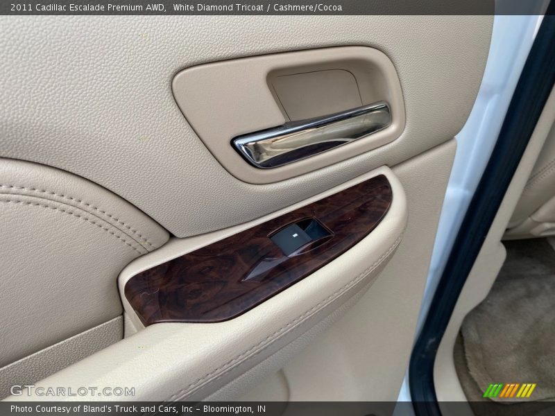 White Diamond Tricoat / Cashmere/Cocoa 2011 Cadillac Escalade Premium AWD