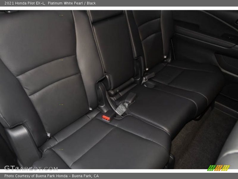 Platinum White Pearl / Black 2021 Honda Pilot EX-L
