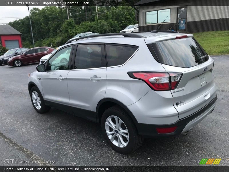 Ingot Silver / Charcoal Black 2018 Ford Escape SE