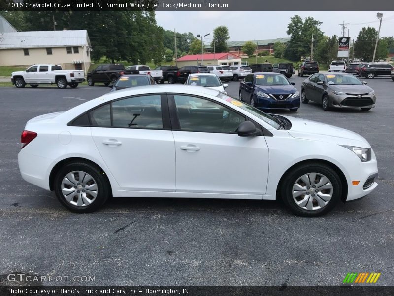 Summit White / Jet Black/Medium Titanium 2016 Chevrolet Cruze Limited LS