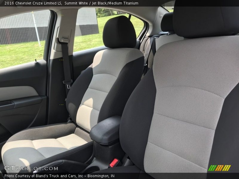 Summit White / Jet Black/Medium Titanium 2016 Chevrolet Cruze Limited LS