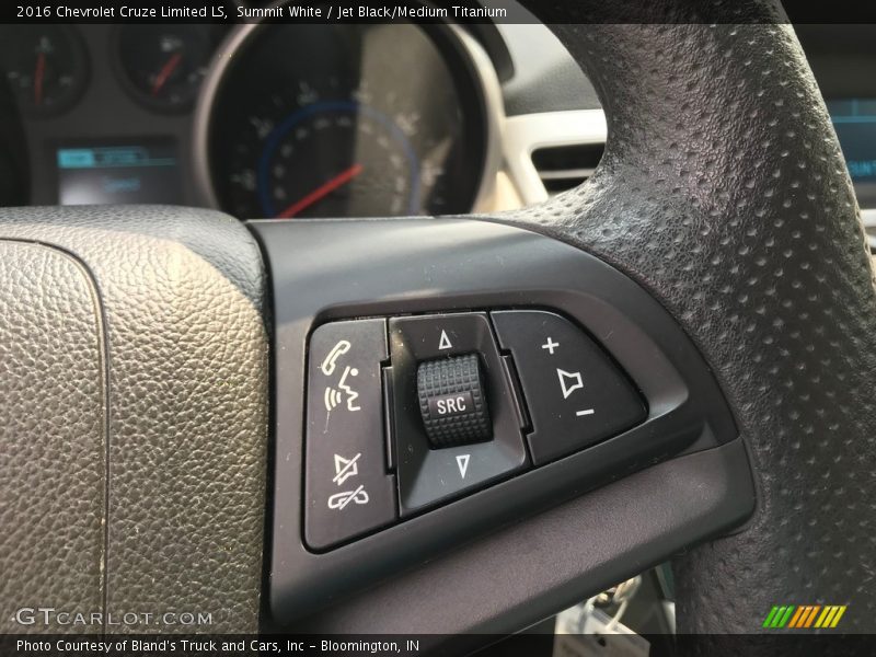 Summit White / Jet Black/Medium Titanium 2016 Chevrolet Cruze Limited LS