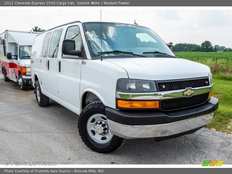 Front 3/4 View of 2012 Express 2500 Cargo Van